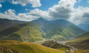 azerbaijan-adventure_dealimage_entertainement_azerbaijan-daily-tours-ancient-heritage-3-copy.webp