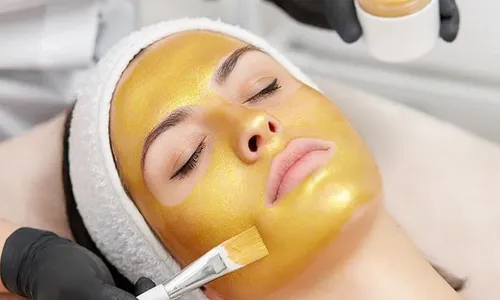 Facials for Ladies: Gold, Diamond Facial, Hydrafacial & More at Queens Salon!