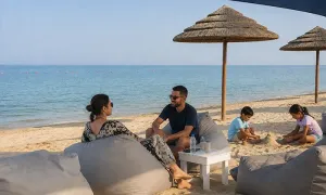 hampton_dealimage_fb_breakfast-beach-10-copy.webp