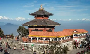 trekking-guide-adventure_dealimage_entertainement_nepal-2-copy.webp