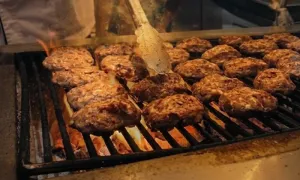 -rixos-gulf-hotel_dealimage_food-drink_bbq-thursday-copy.webp