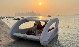 falla-west-bay_dealimage_entertainement_boat-3-copy.webp