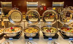 four-points_dealimage_food-and-drink-_dinner-5.jpg