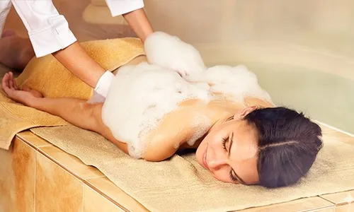 Luxury Moroccan Bath Ritual: Sugar, Eucalyptus & Brightening Scrub, Massage and Blow-Dry!