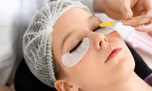 queens-salon-dealimage_beautyspa-_brows-lashes-copy.jpg