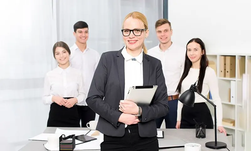 Management & Leadership Diploma Online Course!