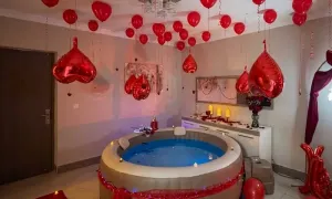 billion-jacuzzi-_dealimage_entertainment-premium-bubble-4copy.webp
