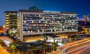 hyatt-regency-oryx_dealimage_fb_staycation-copy.jpg