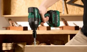 green-lion-cordless-impact-wrench_dealimage_product-copy-3.webp