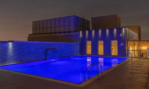 grand-lux_dealimage_fb_valentine-roof-copy.jpg