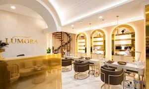 lumora-ladies_dealimage_beauty-spa-_glow-mani-pedi-2copy.jpg