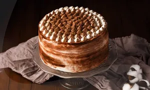 grand-lux_dealimage_fb_cake3-copy.jpg