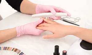 aysel-beauty-lounge-shellac-manicure-deal-image-02.jpg