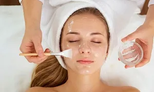 lumora-ladies_dealimage_beauty-spa-_glow-hair-trim-3.jpg