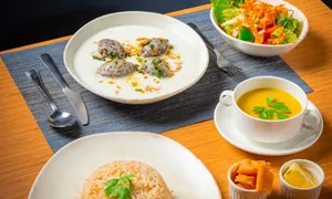 aspasia_dealimage_food-and-drink_signature-lunch-3.jpg