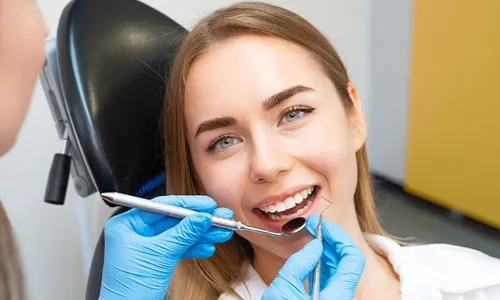 Professional Teeth Bleaching with FREE Consultation!