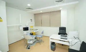 reem-medical_dealimage_health-clinic_dental-scal-5-copy.jpg