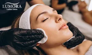lumora-ladies_dealimage_beauty-spa-_glow-mani-pedi-8copy.jpg
