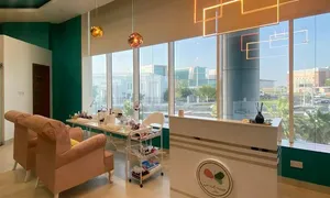 get-it-done_dealimage_beauty-spa_mani-pedi-6-copy.jpg