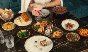 -rixos-gulf-hotel_dealimage_food-drink-premium-steakhouse_premium-themed-dining-2-copy2-.webp