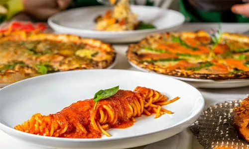 Friday & Saturday Brunch at Paper Moon Doha!