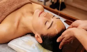 thumama-salon_dealimage_beauty-spa_shirodhara-therapy-2-copy.webp