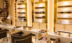 lumora-ladies_dealimage_beauty-spa-_glow-mani-pedi-1copy.jpg