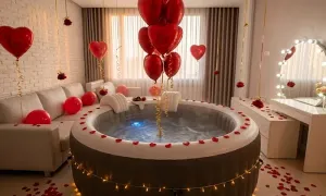 billion-jacuzzi-_dealimage_entertainment-premium-bubble-1copy.webp