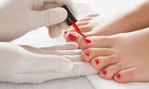 noor-beauty_dealimage_beautyspa_manicure-copy.jpg