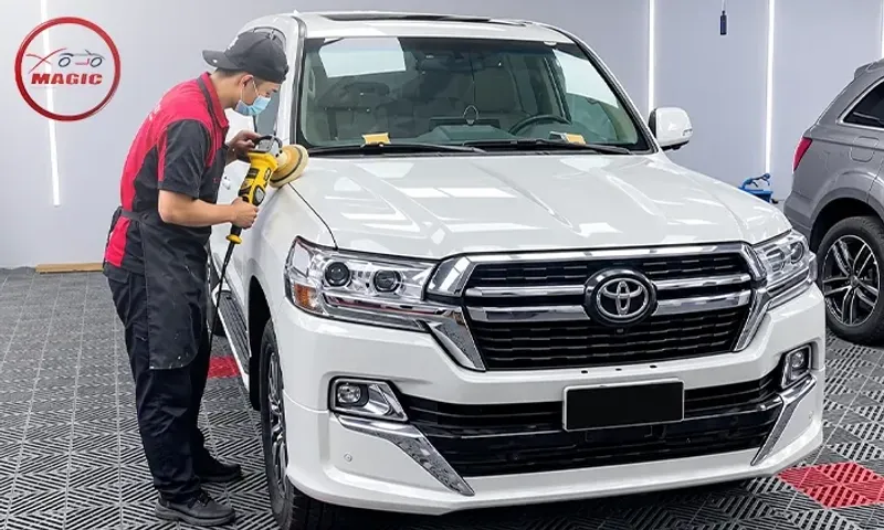 Restore Your Car’s Shine with Full Detailing & Polishing at Magic Auto Care!