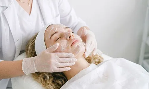 Revive Your Skin with Expert Facial Treatments at Cuban Beauty Salon!