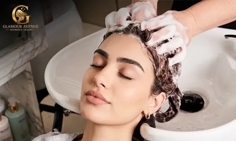 Dandruff Rescue & Oil Control Scalp Treatment at Glamour Avenue Women’s Salon!