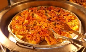-rixos-gulf-hotel_dealimage_food-drink_saturday-brunch-2copy.webp