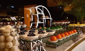 century-marina-hotel_dealimage_food-drink-lunch-buffet-1copy.webp