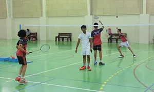 absolute-sports_dealimage_entertainment-classes_badminton-3-copy.jpg