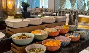 wyndam_dealimage_food-and-drink_family-buffet-kube-3copy.jpg