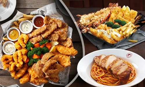 Delicious Seafood Selection at The Manhattan Fish Market! (copy)