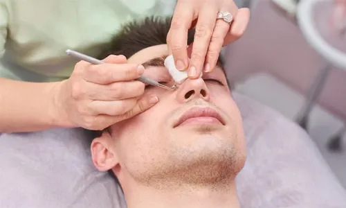 Deep Pore Cleansing Facial for Ladies & Men at Tadawi Medical Center!