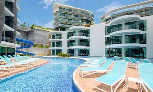 absolute-world_dealimage_entertainement_phuket-copy-2.jpg