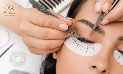 Fuller, Flawless Lashes: Eyelash Extensions for Ladies at Radiance Beauty Lounge, Millennium Place Hotel!