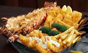 manhattan-fish-market_dealimage_food-drink-seafood-2.jpg