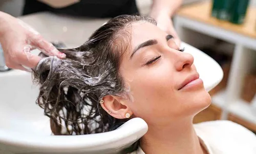 Hair Detox Treatment & Blow-Dry for Ladies at Eva Beauty Salon!
